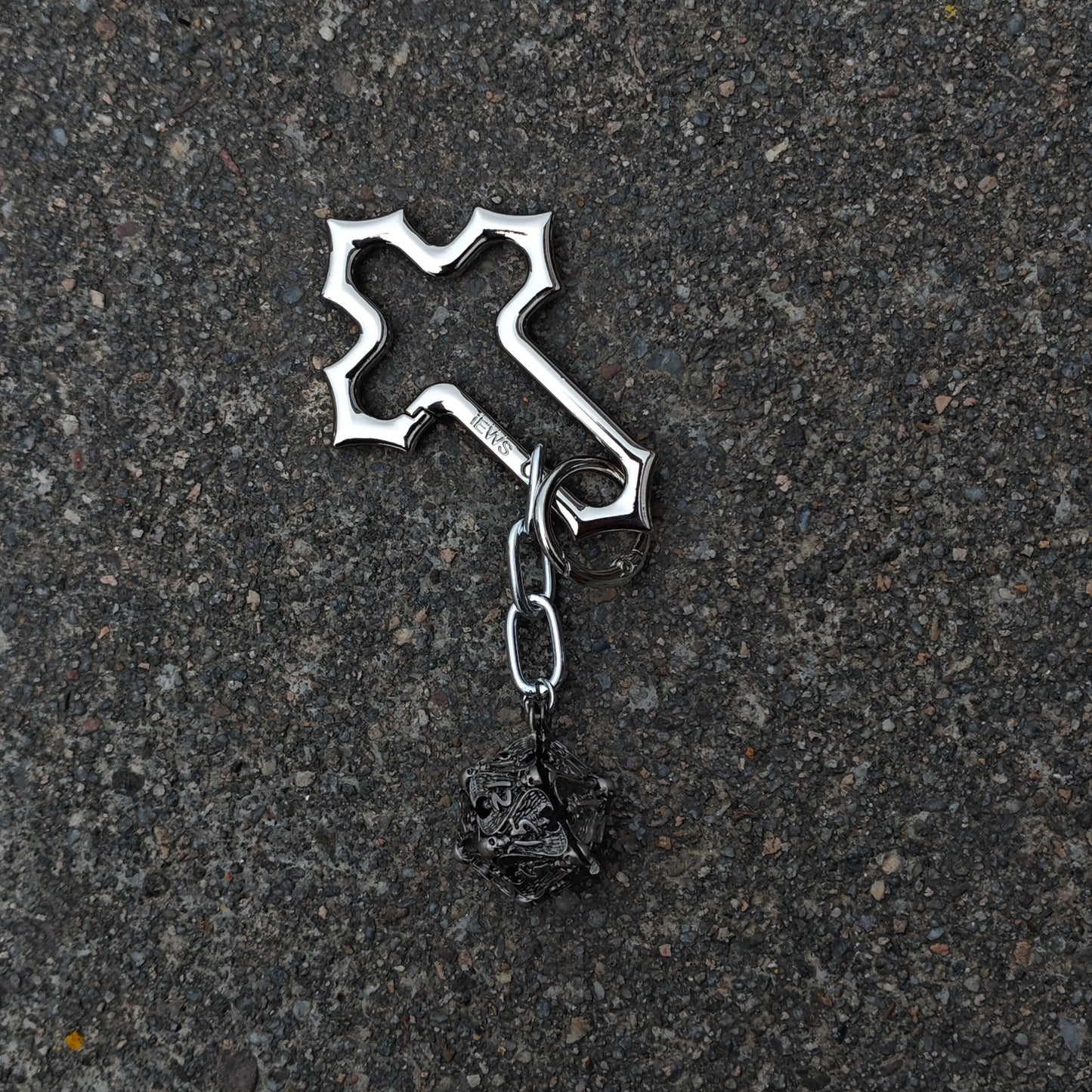 Y2K CROSS CARABINERZ